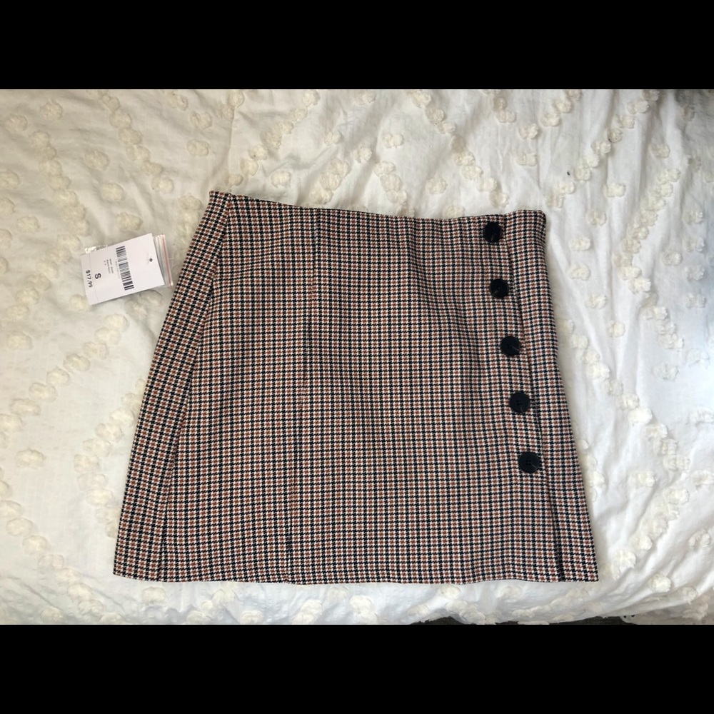 Never worn plaid skirt